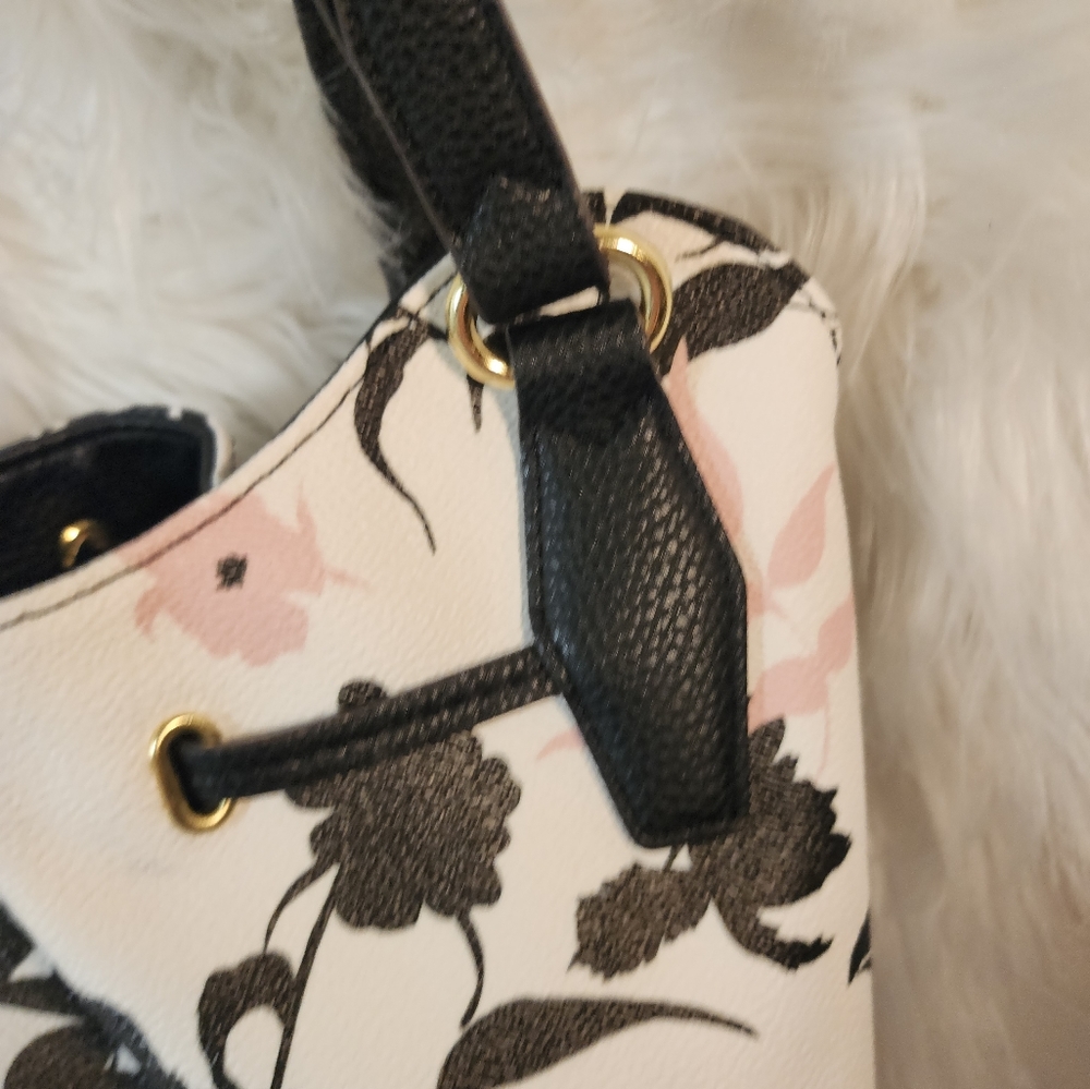 Liz Claiborne Large 3 Compartment Spring Shoulder Bag - Picture 3 of 9